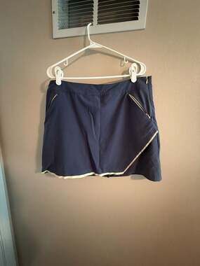 Slazenger Golf Skort Size 10 Navy Blue Yellow Trimmed
